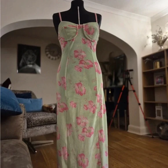 Love shack fancy dress size S - Picture 4 of 4